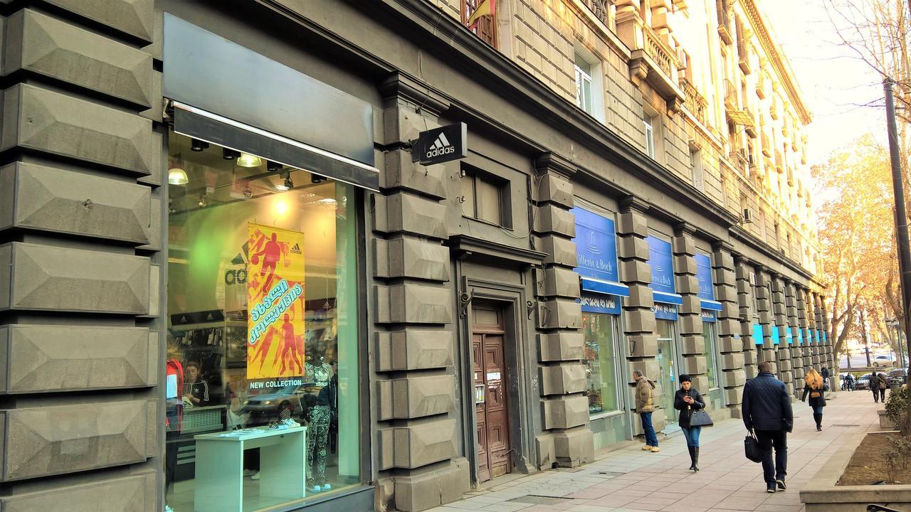 Appartamento 1 Shota Rustaveli Avenue Tbilisi Esterno foto
